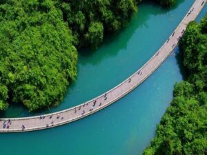 floating pontoon bridge